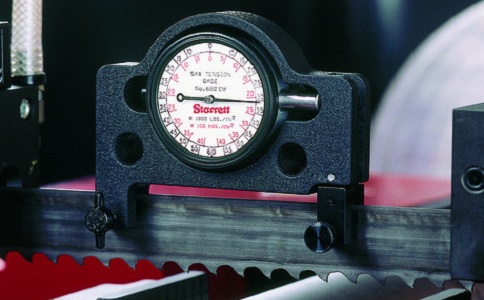 安康锯切钛合金用双金属带锯条还是硬质合金带锯条？